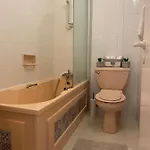 Diamond With Stunning Sea View
