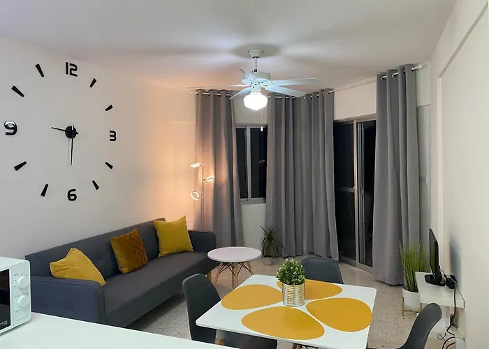 Diamond With Stunning Sea View *